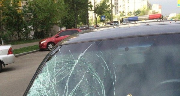 На Львовщине легковушка столкнулась с грузовиком: погиб водитель