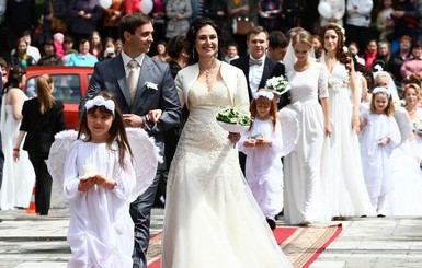 В Харькове установили рекорд по количеству одновременно брачующихся