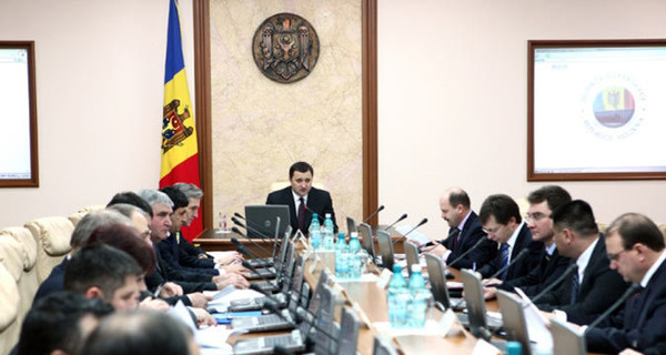 Правительство Молдовы подало в отставку вслед за своим премьером