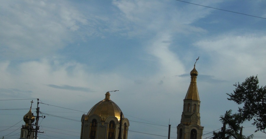 Погнутые кресты на церковных куполах - предвестие тяжелых событий? 