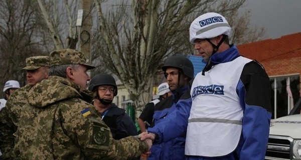 В ОБСЕ сообщили об отступлении украинских войск под Мариуполем