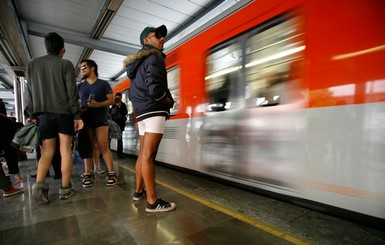 В американском метро женщина по неосторожности лишилась ноги