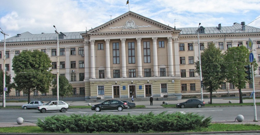 Здание Запорожского горсовета попадет под декоммунизацию?