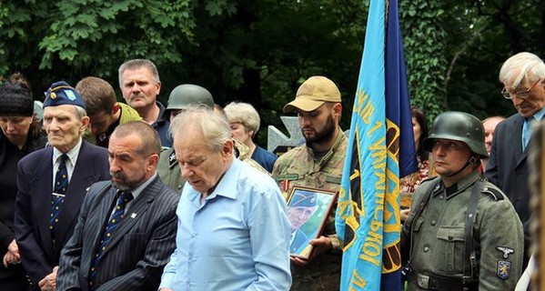 На Львовщине похоронили руководителя Украинской дивизии СС 