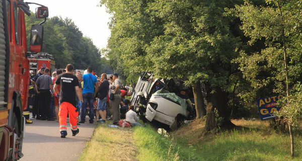 В  Польше в аварию попал автобус с украинцами, есть погибшие  