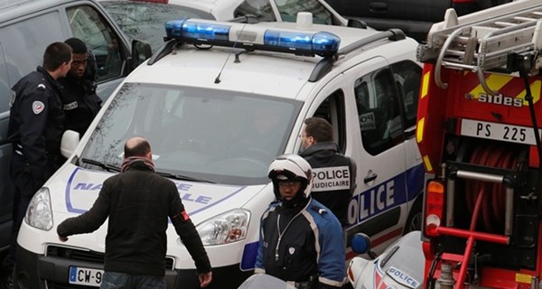 Во Франции банда детей разгромили детский сад
