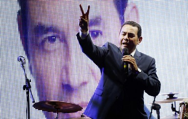 На выборах президента в Гватемале лидирует бывший юморист