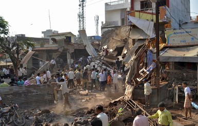 Взрывы в Индии: погибли более 100 человек