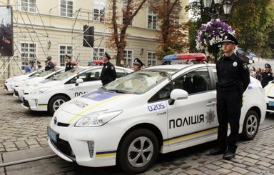 Во Львове патрульные задержали за рулем пьяного начальника районного ГАИ