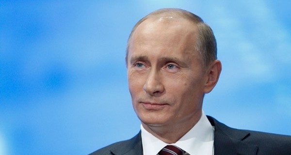 В Кремле опровергли разговор Путина с Элтоном Джоном