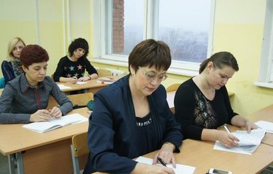 Днепропетровских чиновников заставили волноваться перед экзаменами
