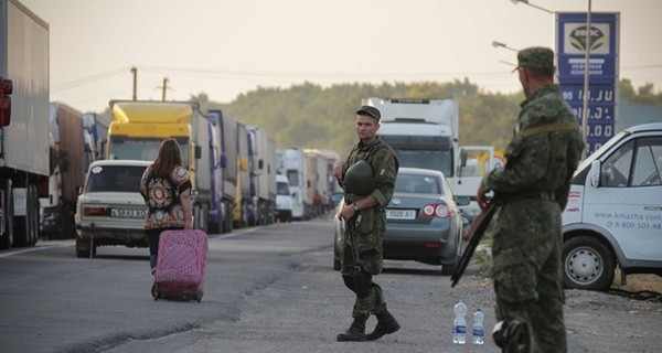 На границу с Крымом подтягивается спецназ