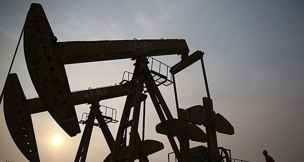 Эксперт: Падение цен на нефть ударило по экспорту Украины