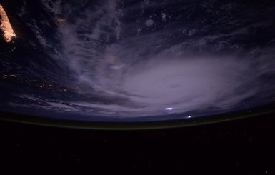 Астронавты сняли из космоса мощнейший ураган 