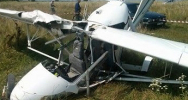 На Львовщине  разбился легкомоторный самолет: пилот и пассажир погибли