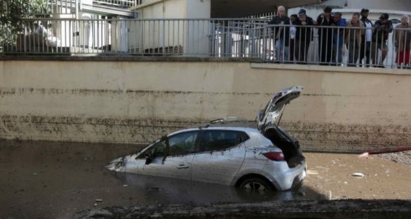 СМИ: наводнение во Франции унесло жизнь украинки