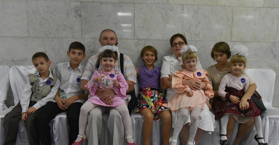 Мама 14 детей Татьяна Савченко: 
