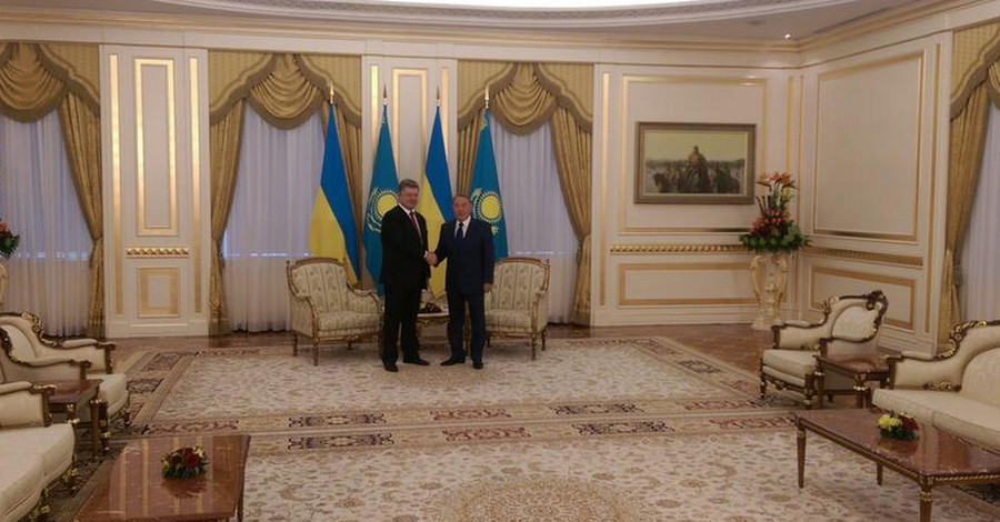 В Астане прошла  встреча Порошенко и Назарбаева