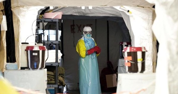 Медсестра из Шотландии заразилась Эболой во второй раз