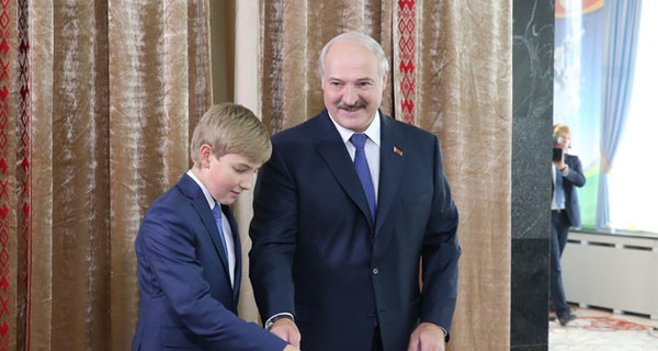 Чтобы побить рекорд на выборах, Лукашенко понадобилось меньше голосов