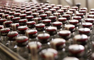 Администрация президента закупит житомирскую водку по цене три тысячи за бутылку
