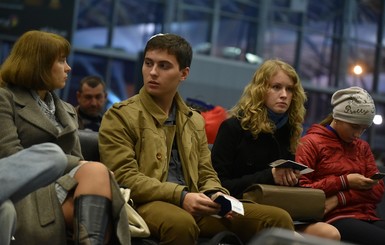 Пассажиры последнего рейса в Москву: 