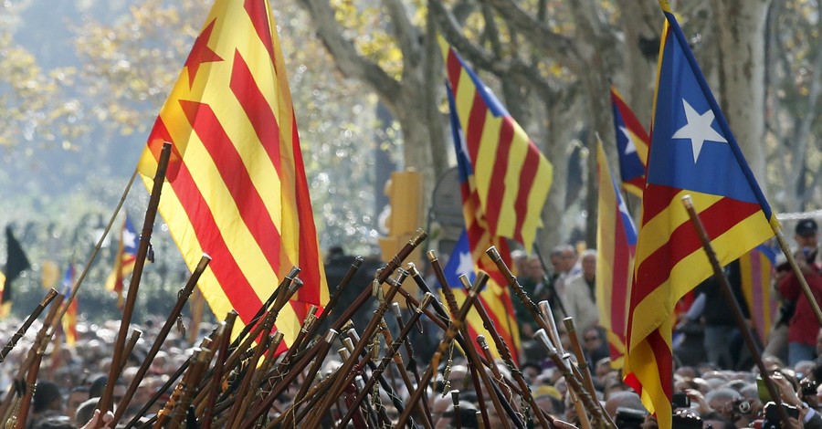 В Испании объявили о начале создания республики Каталония