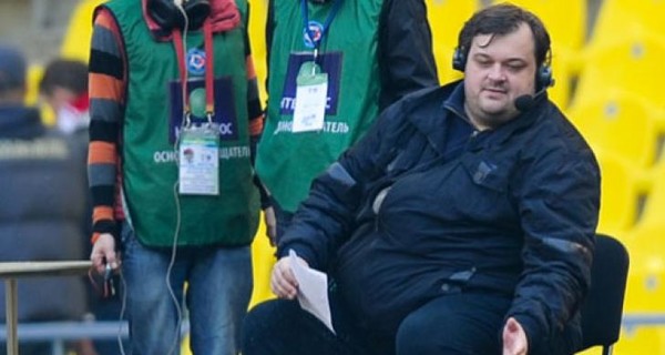 Российского футбольного комментатора Василия Уткина не пустили в Великобританию 