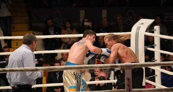 Украинская звезда мирового бокса Евгений Хитров мог стать танцором