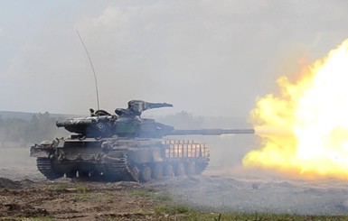 Штаб АТО сообщил о колонне танков в Донецке 