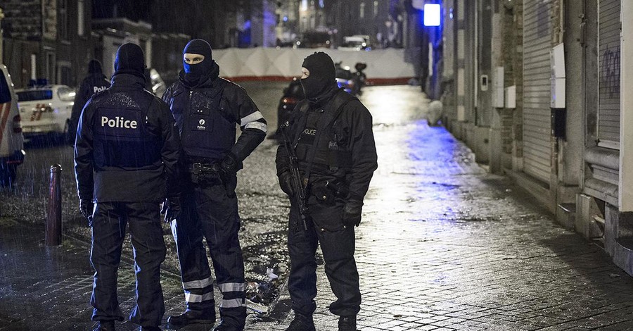 В Бельгии продолжают искать причастных к терактам в Париже 