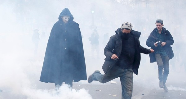 Протесты в Париже: арестованы более 100 человек