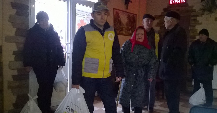 Волонтеры доставили помощь жителям Сартаны