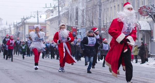 По центру Киева пробегут сотни Святых Николаев