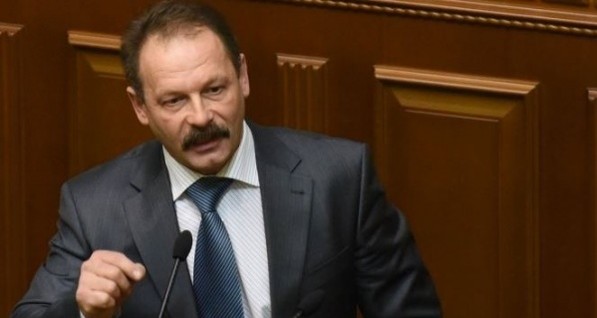 Барну отстранили на пять дней от парламентской сессии за потасовку с Яценюком 
