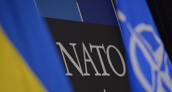 Украина подписала с НАТО дорожную карту по оборонному сотрудничеству 