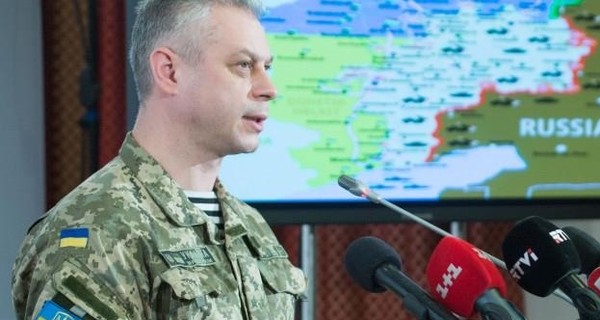 В Донбассе получили ранения двое украинских военных