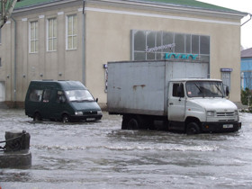 По Бердянску автомобили... плавали! 