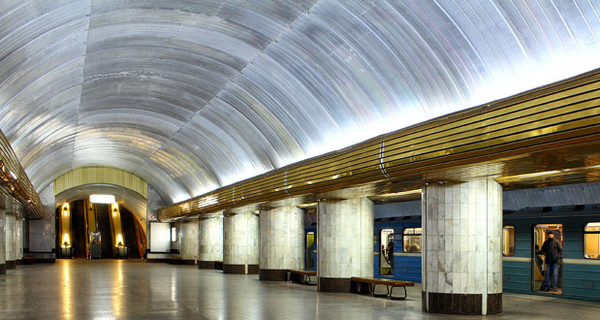 Самое короткое в мире метро празднует 20-летие