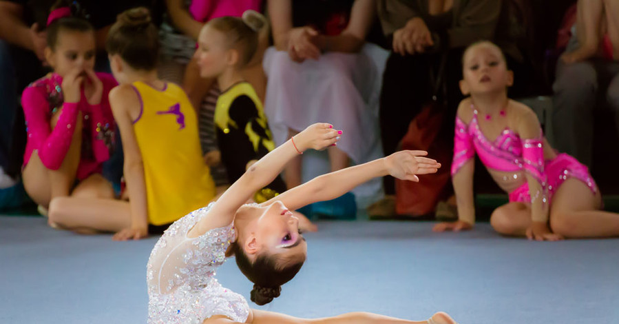 Семилетняя гимнастка из Павлограда выиграла серебро мирового первенства