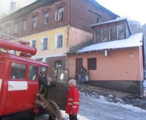 На Андреевском спуске сожгли дом Союза художников 