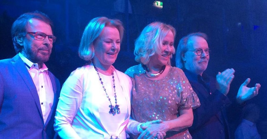 ABBA собралась вместе на одной сцене