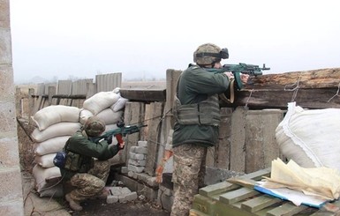 Штаб АТО сообщил об обстрелах в Донецком аэропорту и Горловке