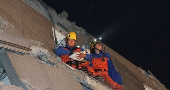 Землетрясение в Тайване: число жертв достигло 14 человек