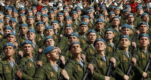 Россия срочно проверяет боеготовность армии у границ Украины