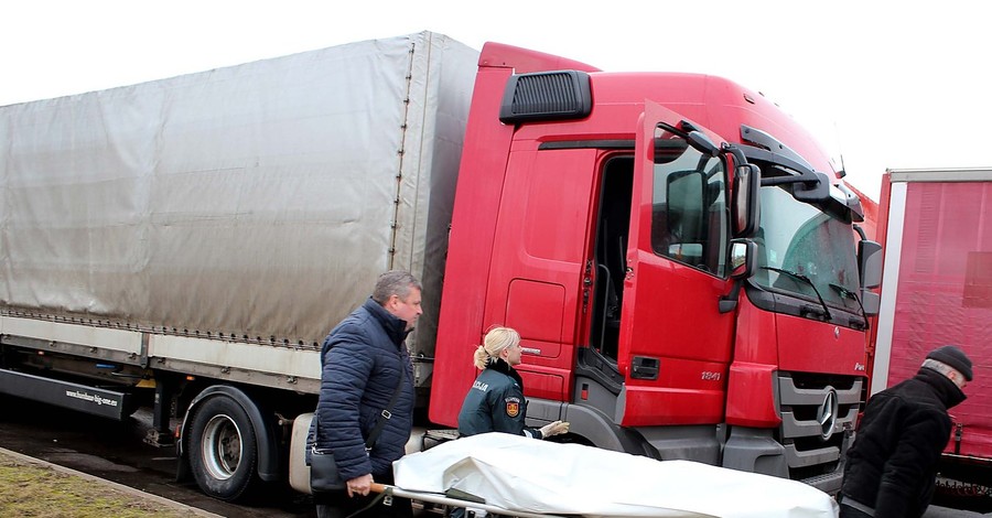 Российский дальнобойщик повесился из-за закрытой границы Польши 