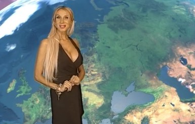 Блондинка-ведущая погоды российского канала стала звездой Сети 