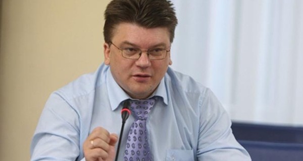 Жданов принял решение остаться в правительстве Яценюка