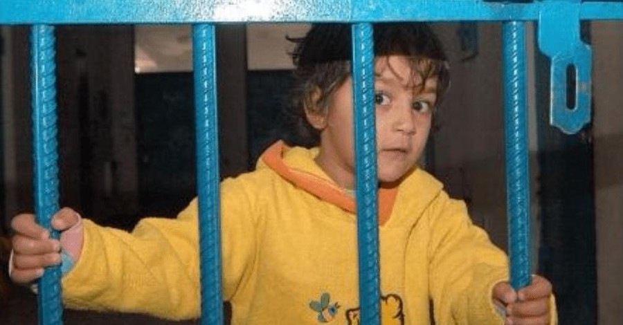 В Каире четырехлетнему мальчику дали пожизненное за убийства