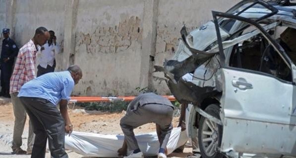 В Сомали террористы напали гостиницу, погибли 14 человек